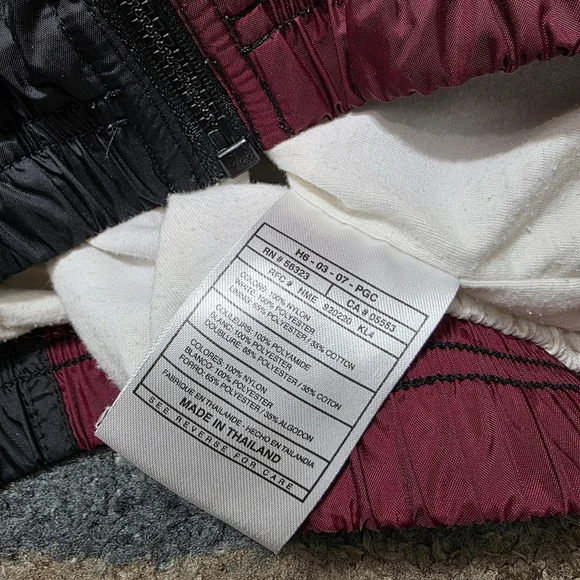 Nike Men’s Windbreaker Jacket Burgundy & Black Half-Zip Logo Size Large Vintage